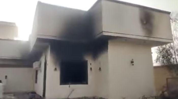Canal protesters set Sindh minister Lanjar’s house ablaze in Naushahro Feroze