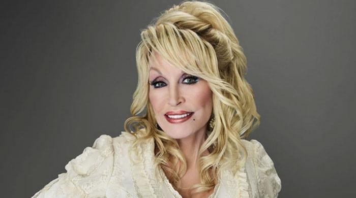 Dolly Parton to star in Jennifer Aniston’s ‘9 to 5’ remake? Details inside