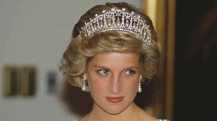 Royal omission of Diana meets tragic fate