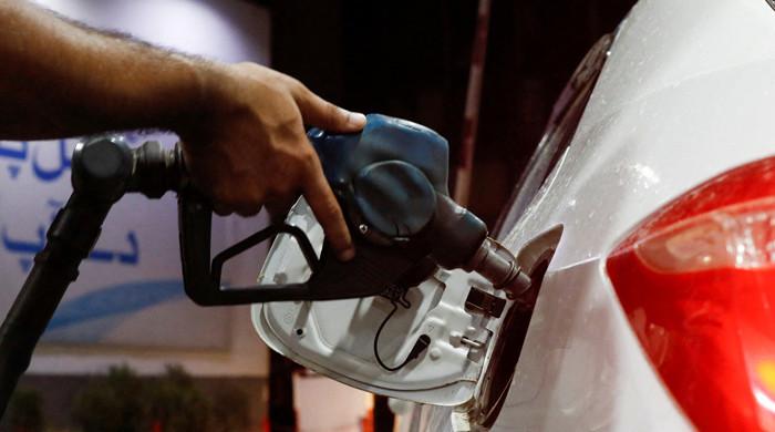 Petrol, diesel prices may remain unchanged or drop slightly from June 1