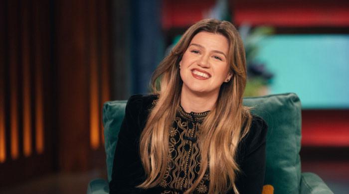 Kelly Clarkson gives rare insight into her duties as a mother