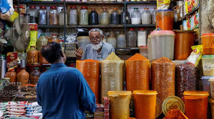 Weekly inflation down 0.81% as prices of essential items remain mostly stable