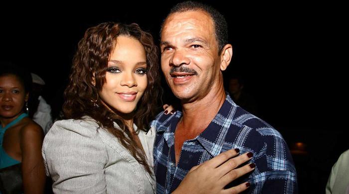 Pregnant Rihanna remains ‘in pain’ over father’s demise