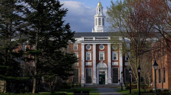 Trump signs proclamation to suspend student visas at Harvard
